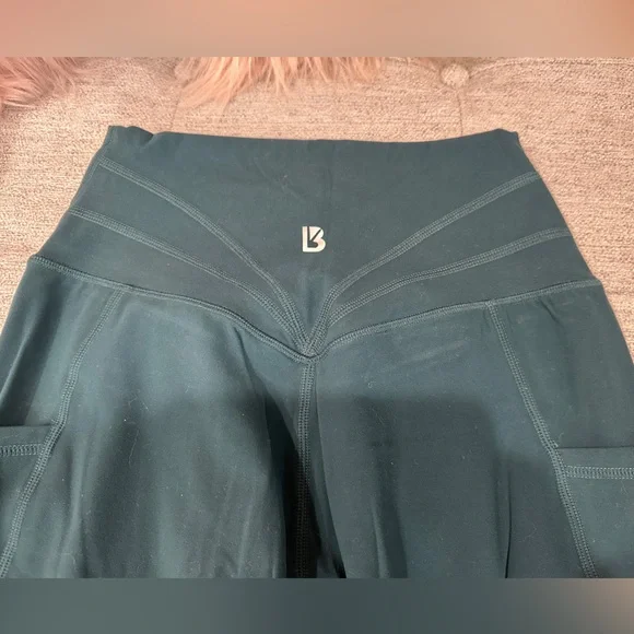 LIKE NEW 🆕 Buffbunny Monarch High Rise Legging Secret Garden - Picture 6 of 8